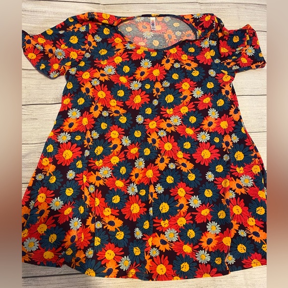 LuLaRoe Tops - 🌼Lularoe XL